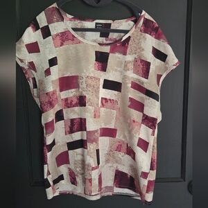 Red and Cream Graphic Top